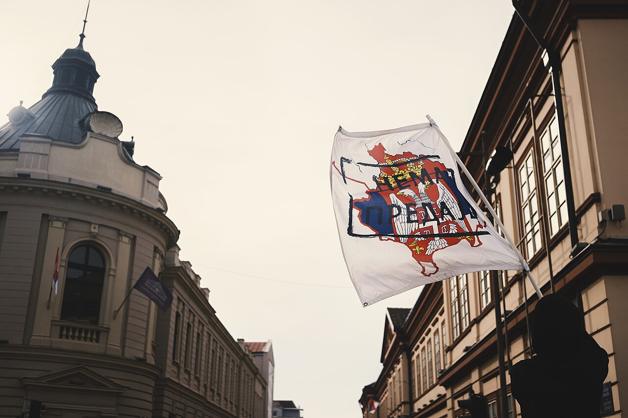 Manifestazione studentesca in Serbia dopo il crollo alla stazione di Novi Sad