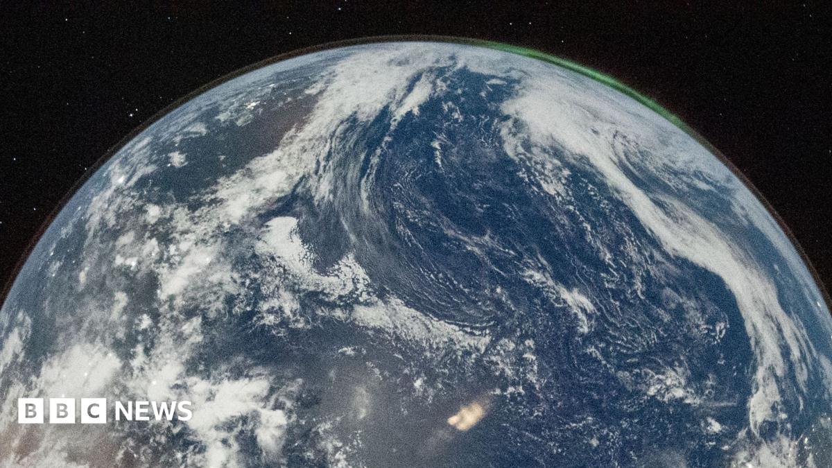 Satellite militare nello spazio
