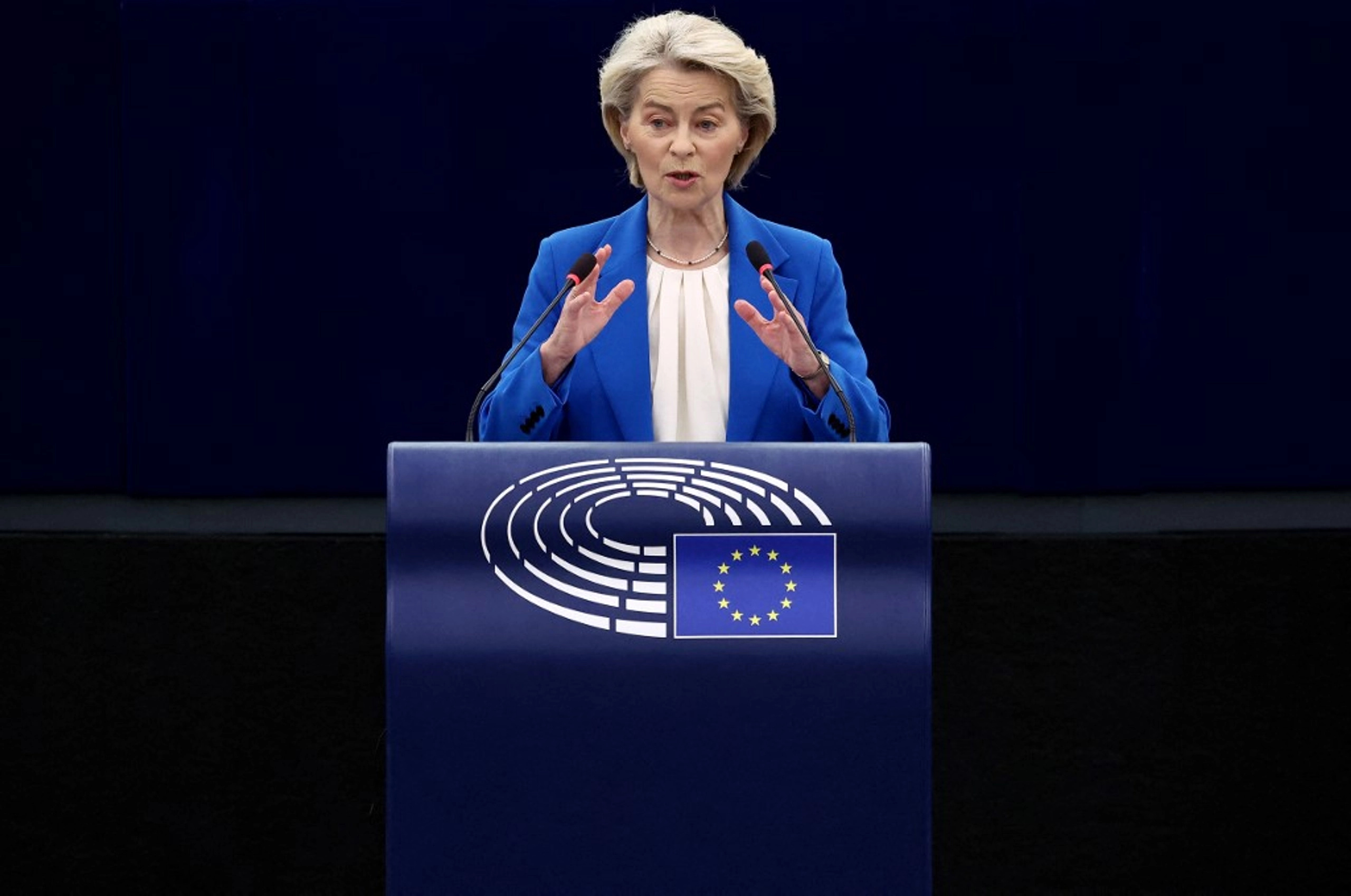 Ursula von der Leyen interviene al Parlamento europeo