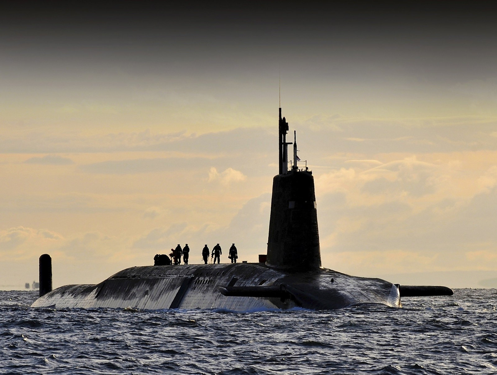 Il sottomarino HMS Vanguard nella base navale di Faslane, fotografia di repertorio