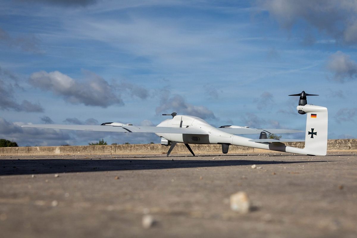 Drone Vector-AI fotografato nel contesto di Saber Junction 26 in Germania, agosto–settembre 2026; repertorio, non del rapporto Dealroom. La didascalia indica il 1° settembre, i metadati il 31 agosto.
