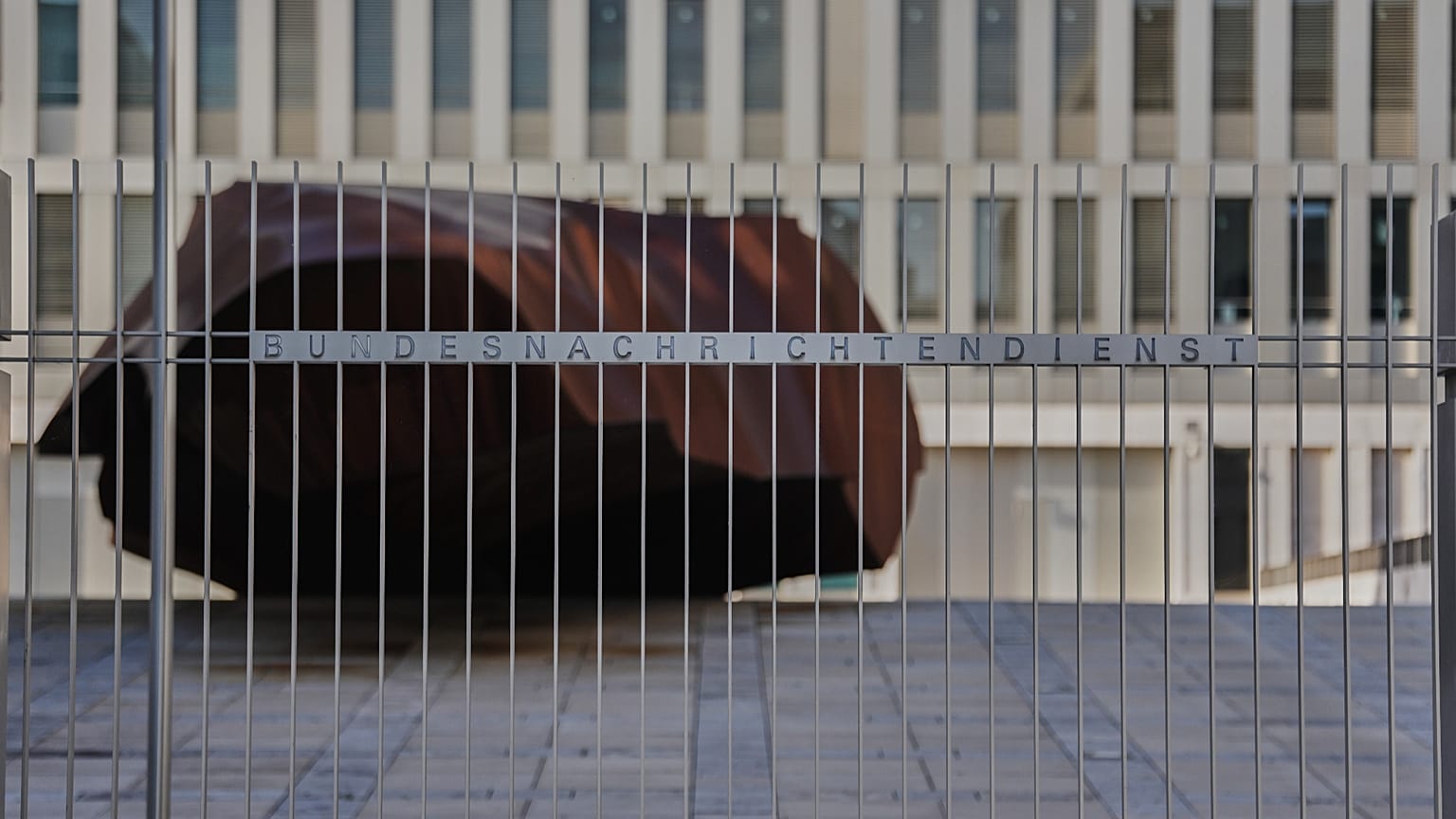 Ingresso della sede del BND a Berlino, fotografato il 7 ottobre 2026