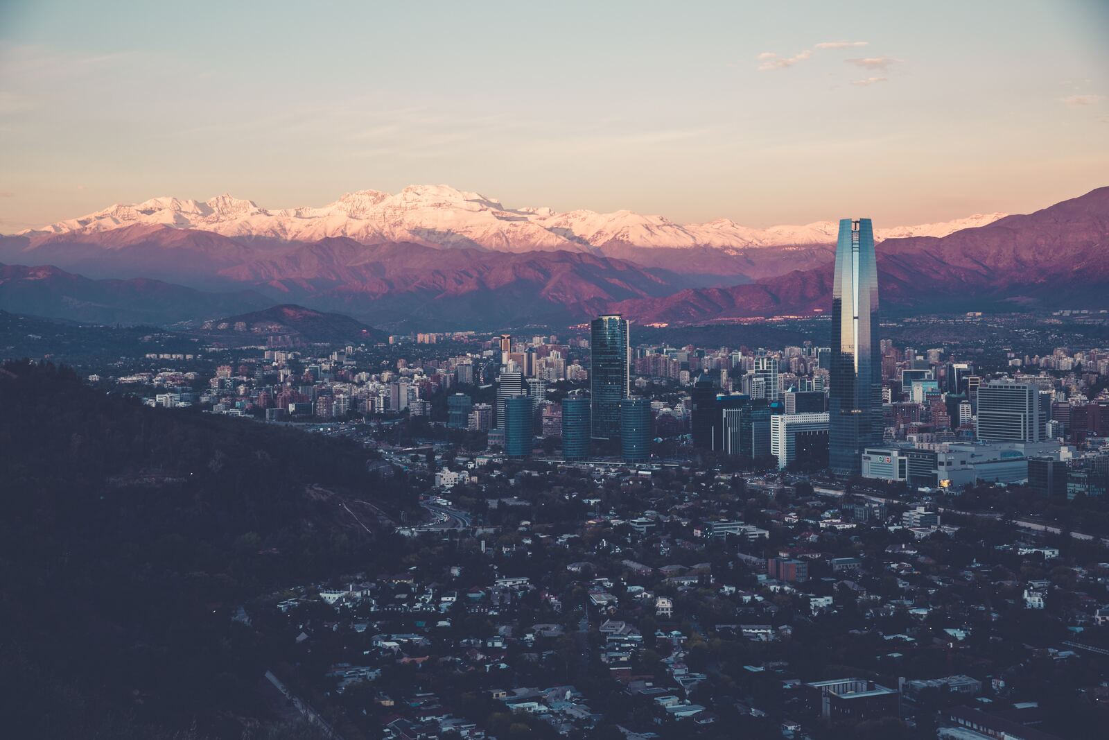 Veduta di Santiago del Cile in una fotografia di repertorio.
