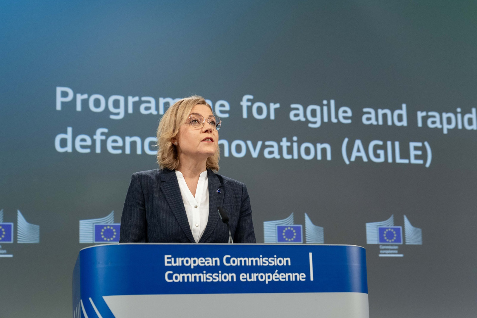 Henna Virkkunen alla presentazione del programma AGILE a Bruxelles il 25 marzo 2026