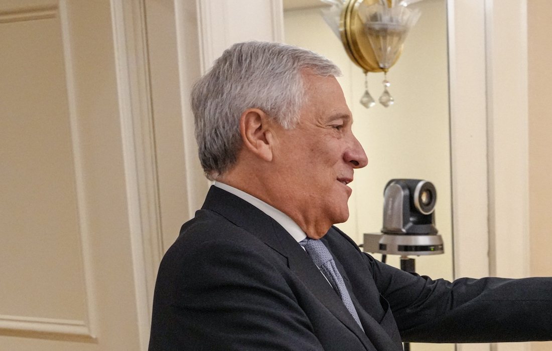 Antonio Tajani a New York il 21 settembre 2026. Ritratto ricavato da una fotografia di repertorio.