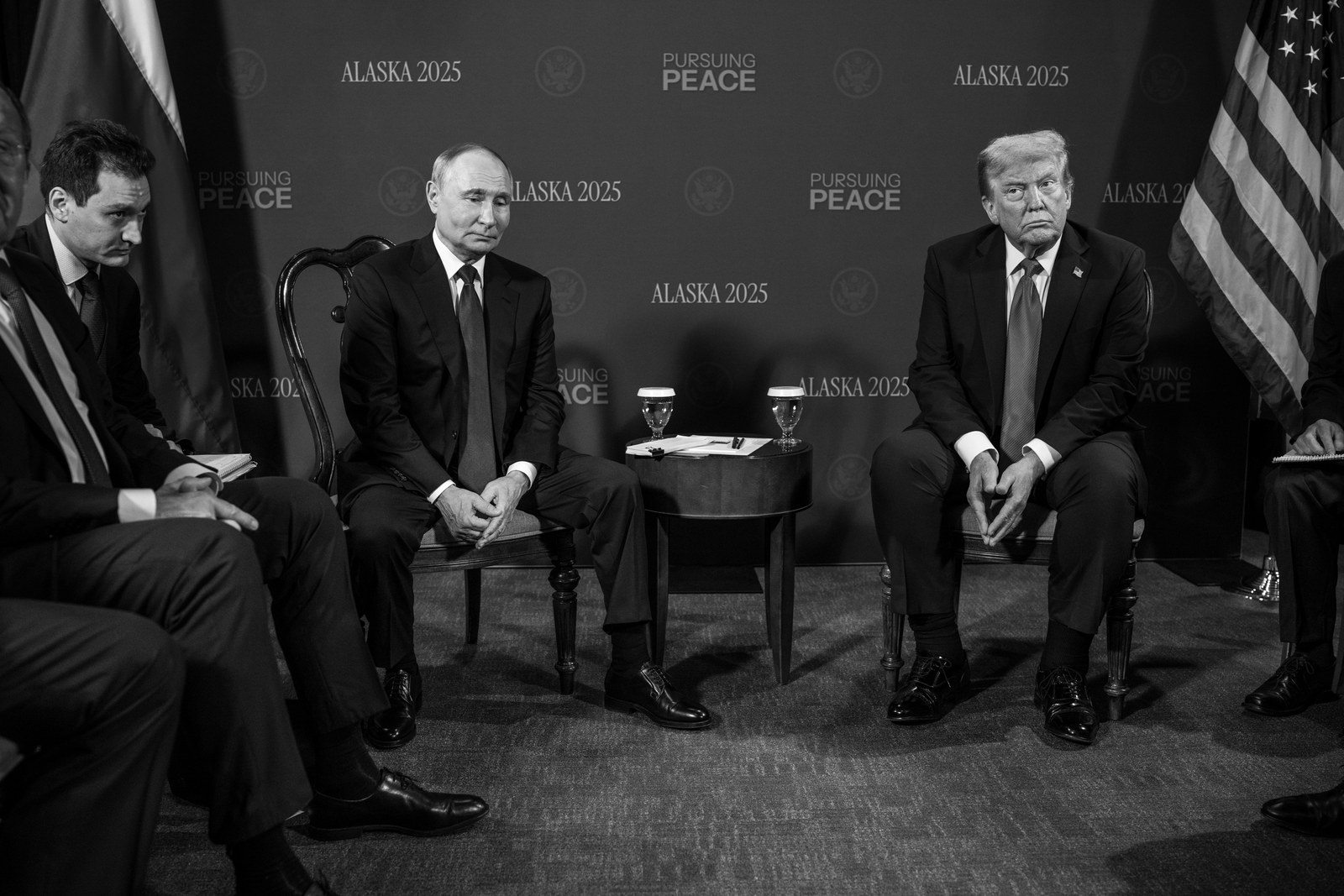 Donald Trump e Vladimir Putin ad Anchorage, 15 agosto 2025. Fotografia di repertorio; non un incontro con Xi Jinping.