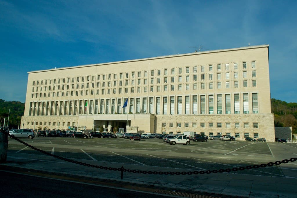 Palazzo della Farnesina a Roma, 13 dicembre 2015. Repertorio, non della presentazione del rapporto OICE.