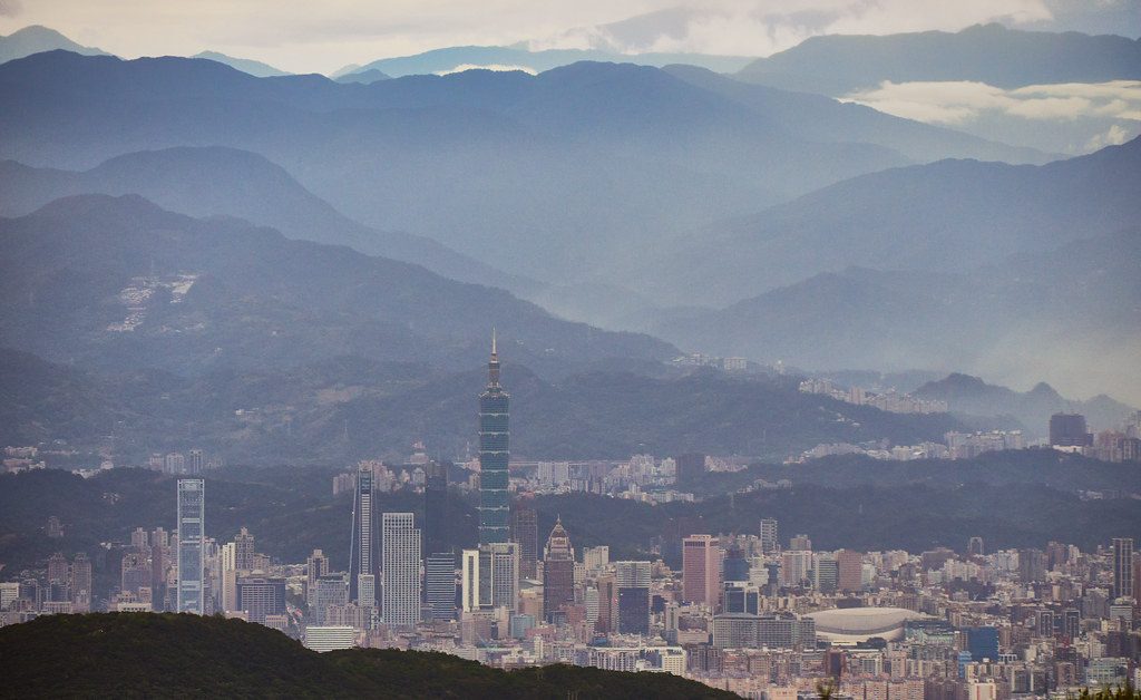 Taipei e il grattacielo Taipei 101. Fotografia di repertorio pubblicata il 16 settembre 2025.