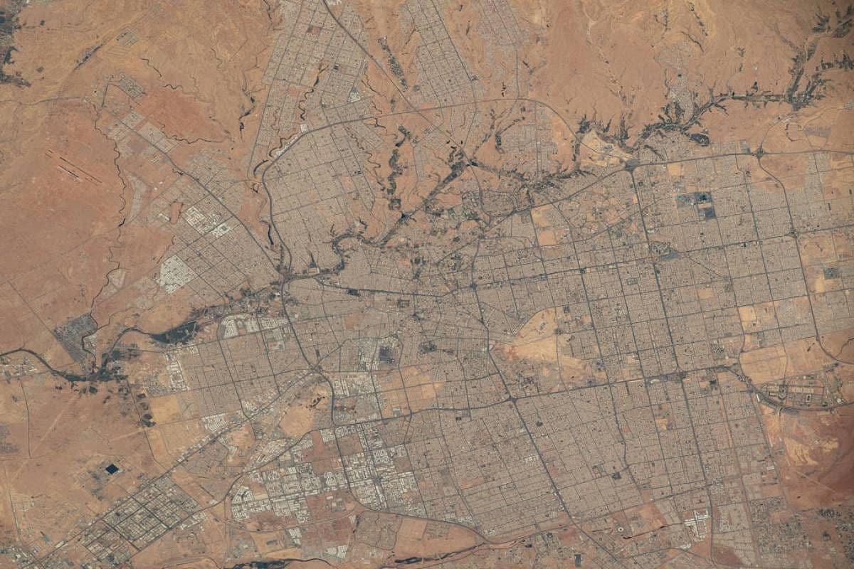 Riyadh vista dalla Stazione spaziale internazionale, 20 aprile 2023. Repertorio geografico.