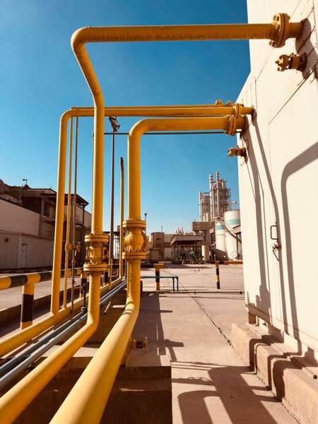 Condotte del gas in un impianto industriale dell’Arabia Saudita, 29 marzo 2026. Immagine di repertorio.