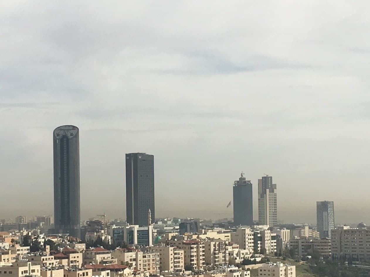 Veduta del quartiere Abdali di Amman nel 2018. Repertorio urbano della Giordania, non il luogo dell’attacco.