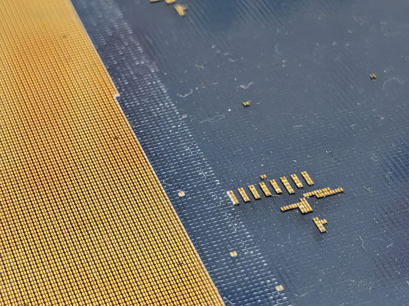 Wafer di semiconduttori a Tokyo, 25 luglio 2026. Repertorio tecnologico, non del vertice Merz–Takaichi.