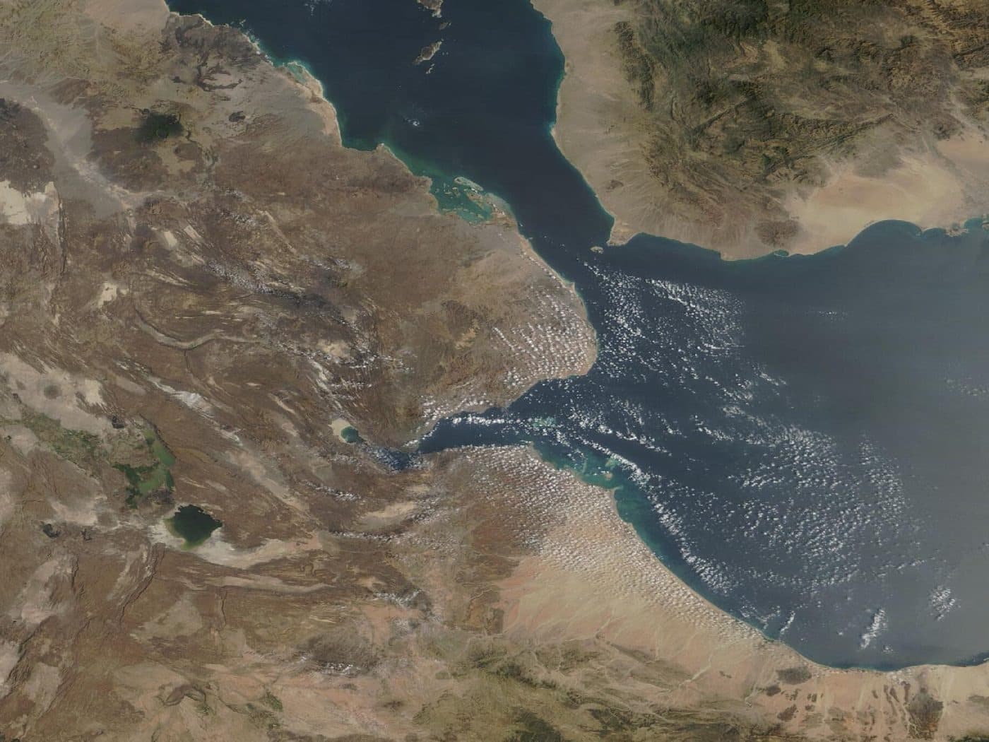 Bab el-Mandeb, Gibuti e le coste del Mar Rosso osservati da Terra/MODIS il 21 ottobre 2026. Contesto geografico.