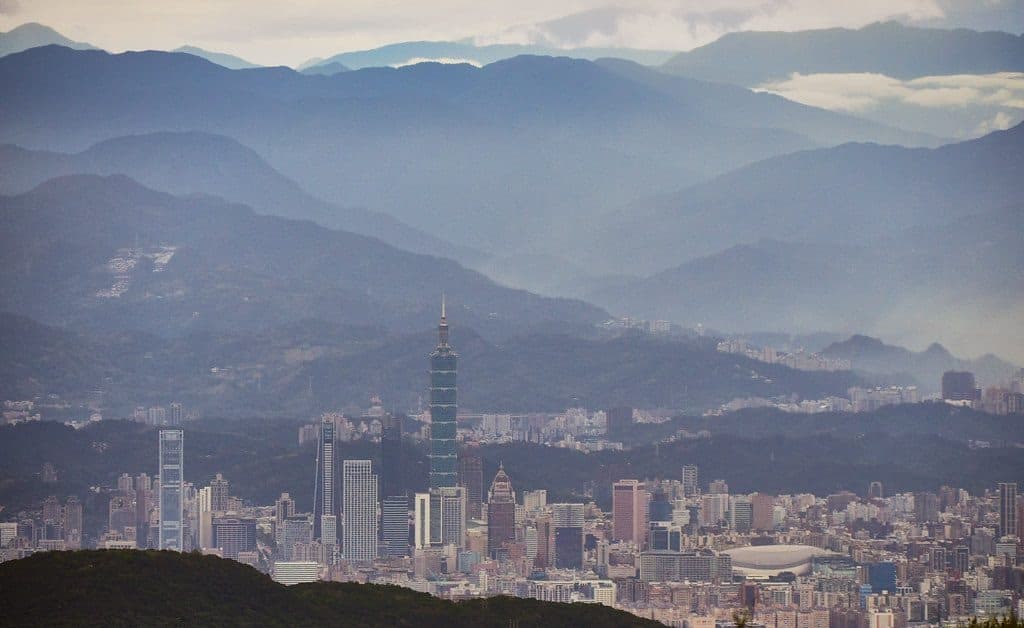 Taipei e il grattacielo Taipei 101. Fotografia pubblicata il 16 settembre 2025, repertorio.