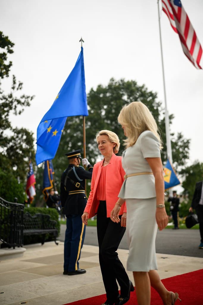 Ursula von der Leyen alla Casa Bianca, 18 agosto 2025. Repertorio.