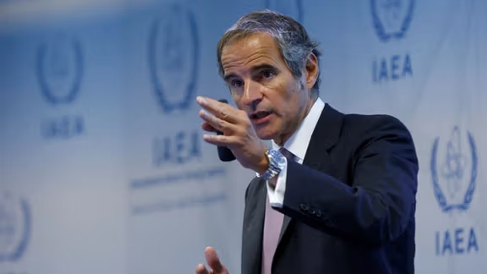 Rafael Grossi interviene davanti al Consiglio dei governatori dell'AIEA