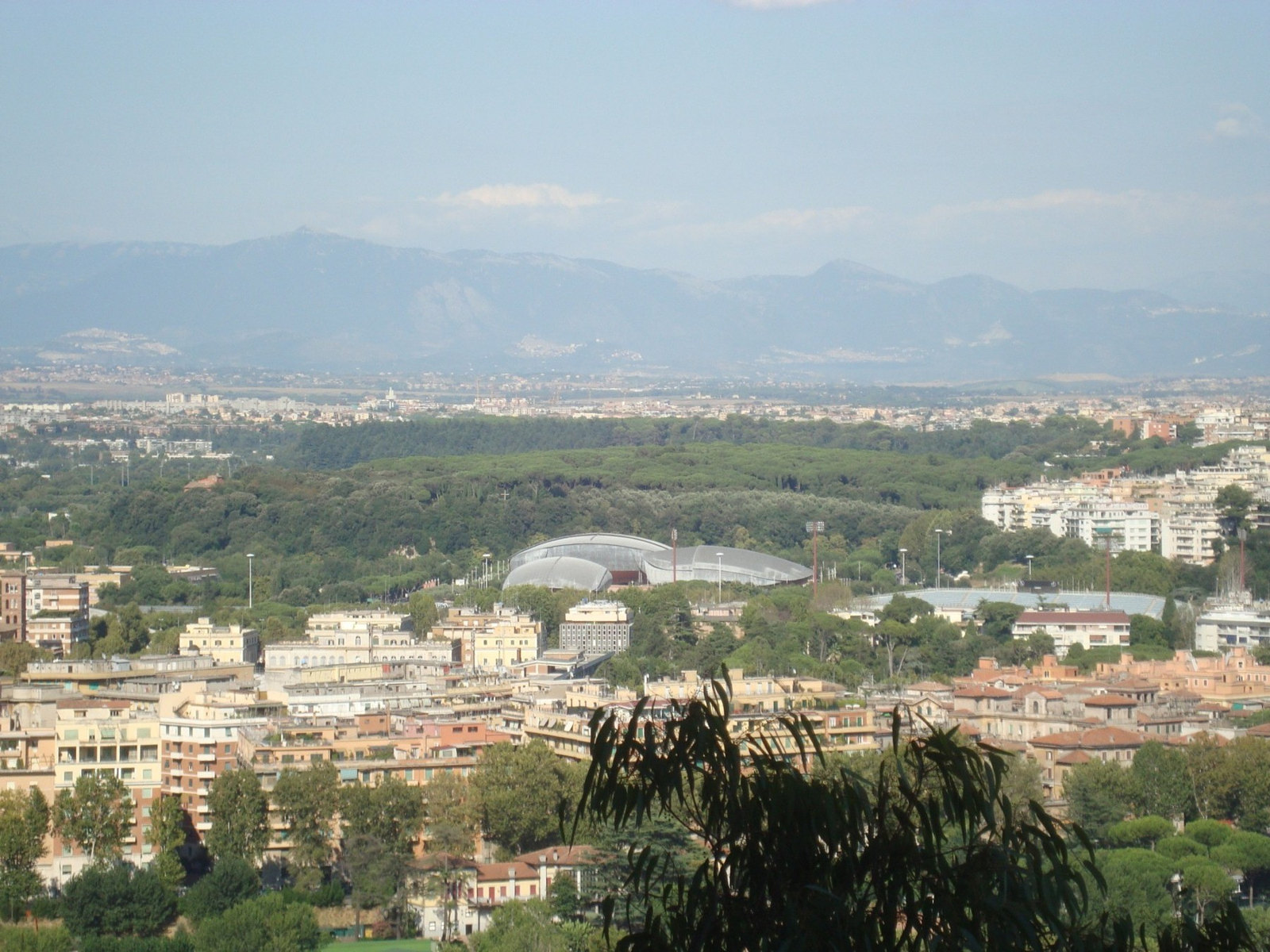 Panorama di Roma con l’Auditorium Parco della Musica, sede di Obiettivo Export: foto di repertorio del 9 agosto 2010.